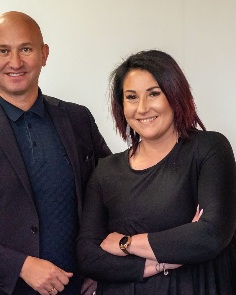 Uczestnicy kursu o planach leczenia podczas ćwiczeń warsztatowych