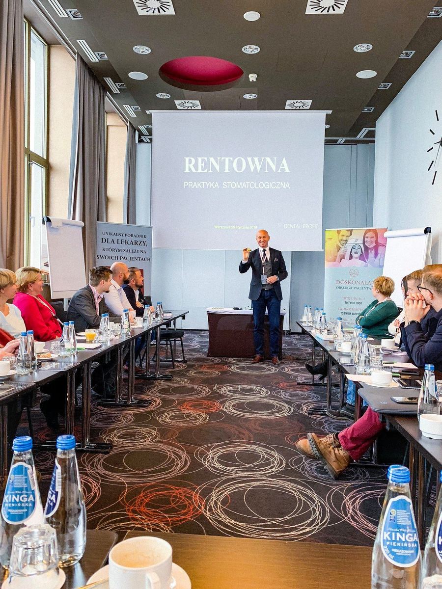 Michał Katarzyński prowadzi kurs Rentowna Praktyka Stomatologiczna